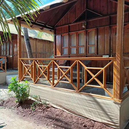 Big Fish Hotel Canacona Room photo